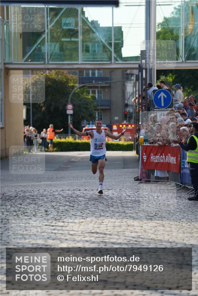 13.06.2025 - Holstenköstenlauf Felixshl http://msf.ph/oto/7949126 13.06.2025 19:31:43 Laufen 2168 meine-sportfotos.de