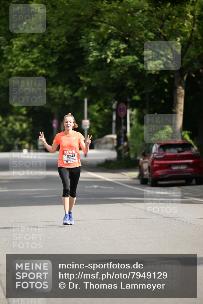 15.06.2025 - REWE Women's Run Dr. Thomas Lammeyer http://msf.ph/oto/7949129 15.06.2025 09:34:06 Laufen 10248 meine-sportfotos.de
