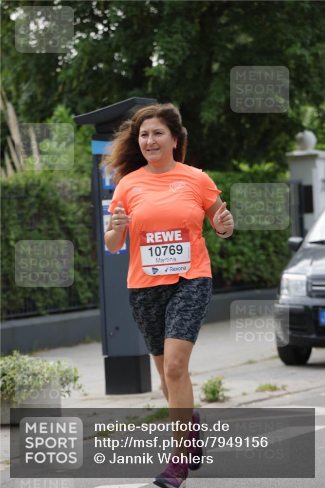 15.06.2025 - REWE Women's Run Jannik Wohlers http://msf.ph/oto/7949156 15.06.2025 08:31:33 Laufen 10769 meine-sportfotos.de