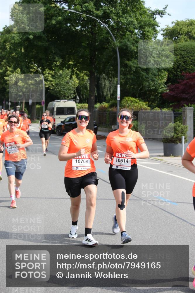 15.06.2025 - REWE Women's Run Jannik Wohlers http://msf.ph/oto/7949165 15.06.2025 09:47:49 Laufen 10845, 10708, 10514 meine-sportfotos.de