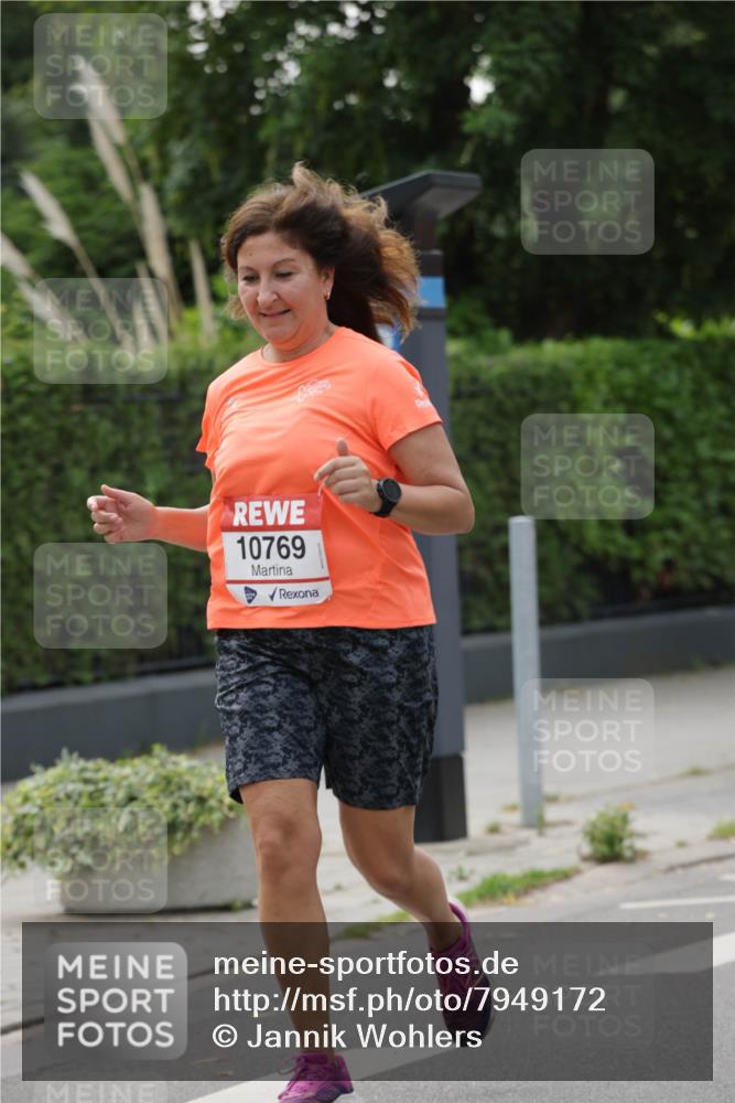 15.06.2025 - REWE Women's Run Jannik Wohlers http://msf.ph/oto/7949172 15.06.2025 08:31:33 Laufen 10769 meine-sportfotos.de