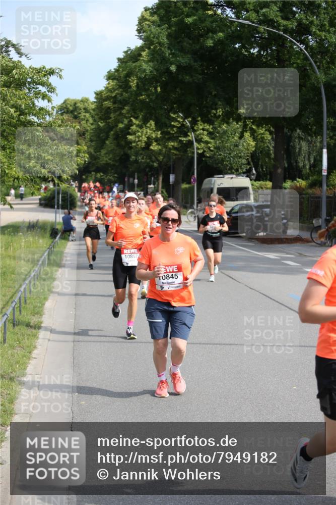 15.06.2025 - REWE Women's Run Jannik Wohlers http://msf.ph/oto/7949182 15.06.2025 09:47:50 Laufen 10857, 0845 meine-sportfotos.de