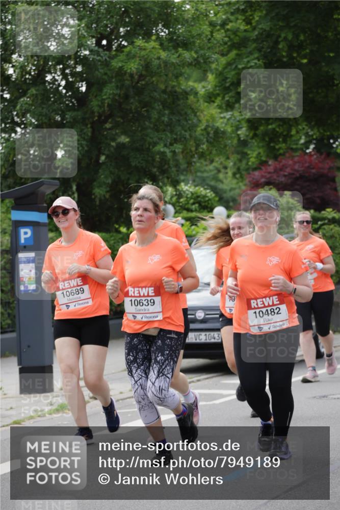 15.06.2025 - REWE Women's Run Jannik Wohlers http://msf.ph/oto/7949189 15.06.2025 08:31:36 Laufen 10689, 10639, 1043, 24, 10482 meine-sportfotos.de