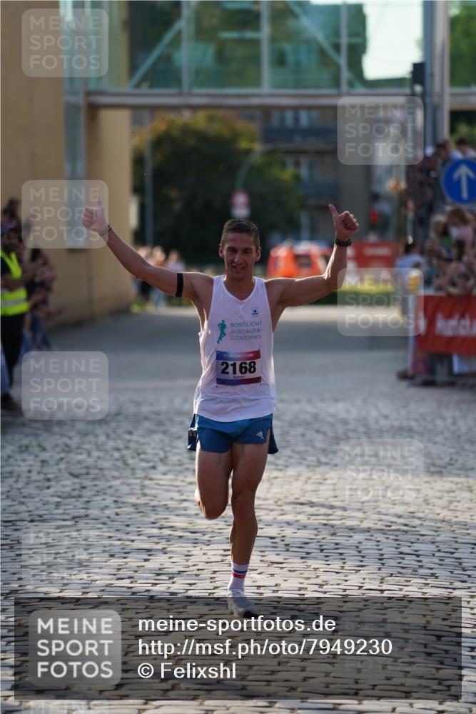 13.06.2025 - Holstenköstenlauf Felixshl http://msf.ph/oto/7949230 13.06.2025 19:31:47 Laufen 2168 meine-sportfotos.de