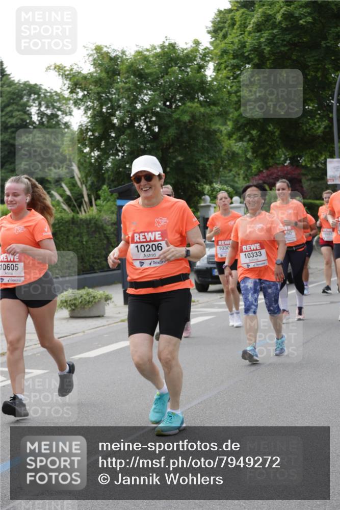 15.06.2025 - REWE Women's Run Jannik Wohlers http://msf.ph/oto/7949272 15.06.2025 08:31:39 Laufen 10605, 10206, 1030, 10333, 50, 10557 meine-sportfotos.de