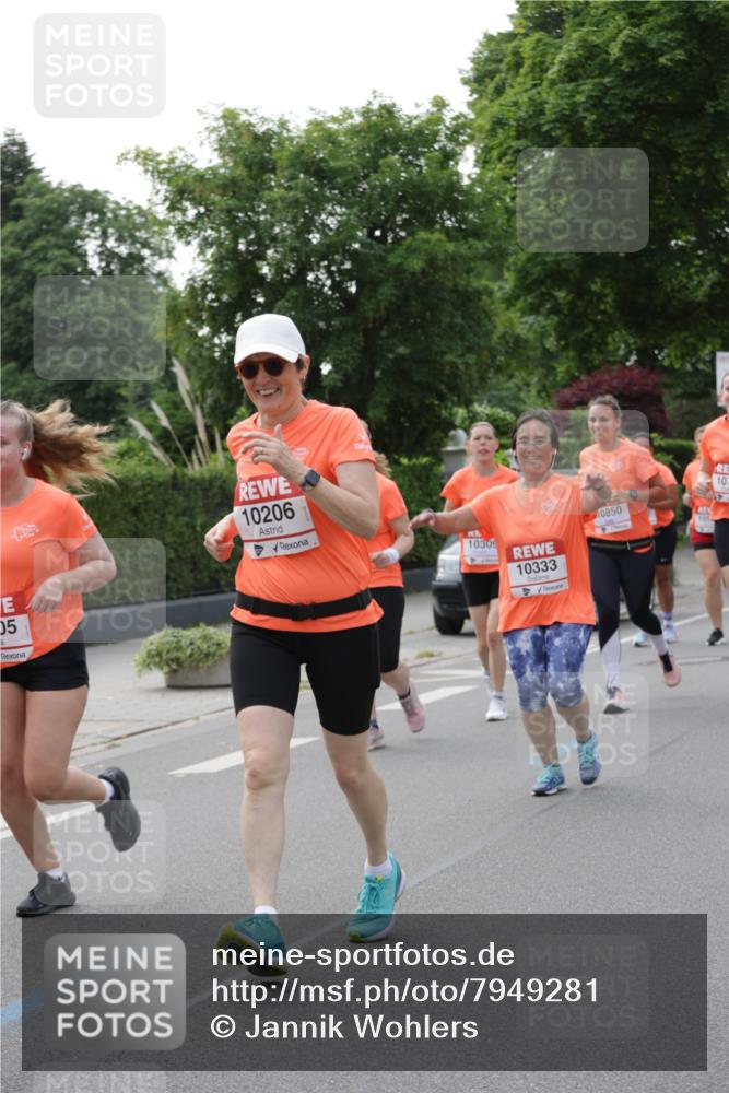 15.06.2025 - REWE Women's Run Jannik Wohlers http://msf.ph/oto/7949281 15.06.2025 08:31:39 Laufen 05 meine-sportfotos.de