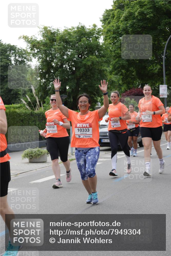 15.06.2025 - REWE Women's Run Jannik Wohlers http://msf.ph/oto/7949304 15.06.2025 08:31:40 Laufen 10192, 10716, 10032, 10333, 10850 meine-sportfotos.de