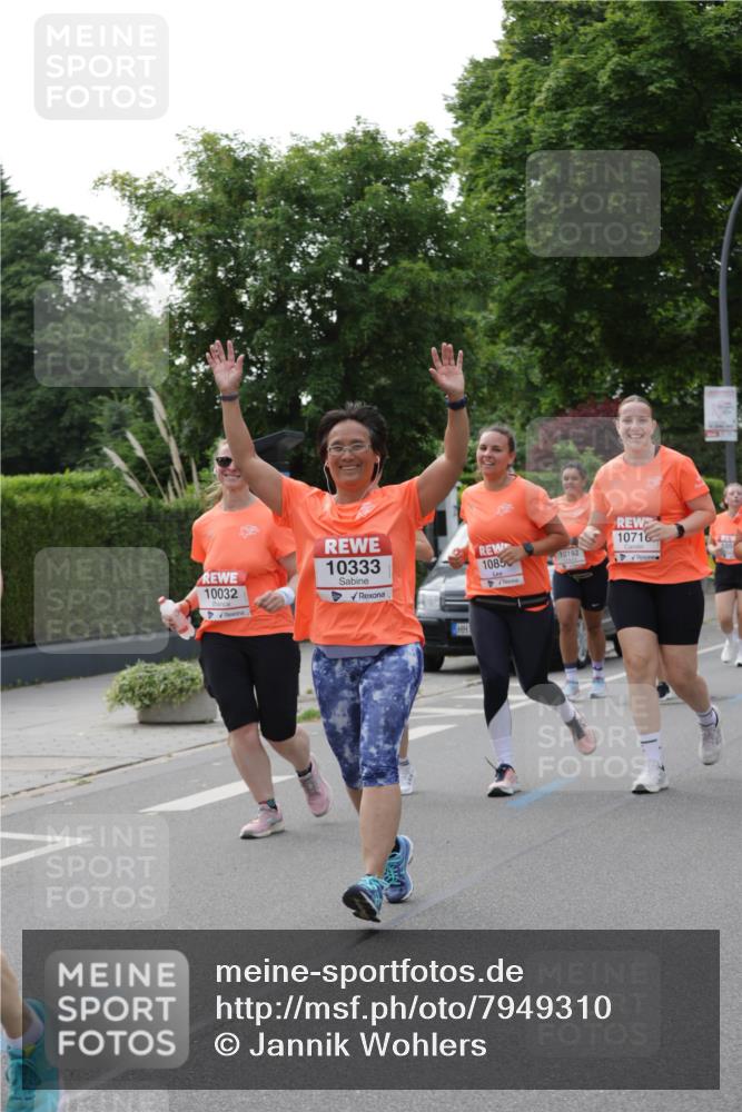 15.06.2025 - REWE Women's Run Jannik Wohlers http://msf.ph/oto/7949310 15.06.2025 08:31:40 Laufen 10032, 10333, 1085, 10192, 10716 meine-sportfotos.de