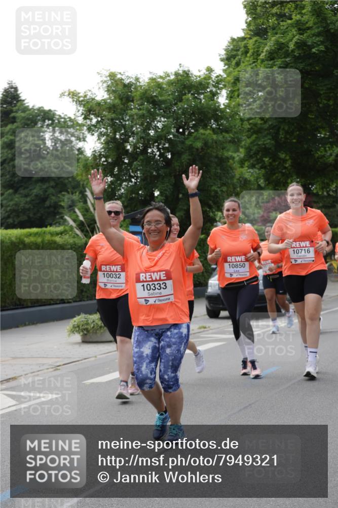 15.06.2025 - REWE Women's Run Jannik Wohlers http://msf.ph/oto/7949321 15.06.2025 08:31:40 Laufen 10032, 10333, 10850, 10109, 10716 meine-sportfotos.de