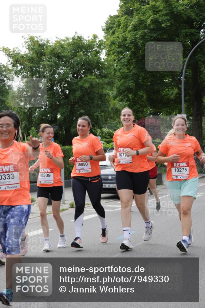 15.06.2025 - REWE Women's Run Jannik Wohlers http://msf.ph/oto/7949330 15.06.2025 08:31:40 Laufen 0333, 10850, 10309, 104, 1071, 10275 meine-sportfotos.de
