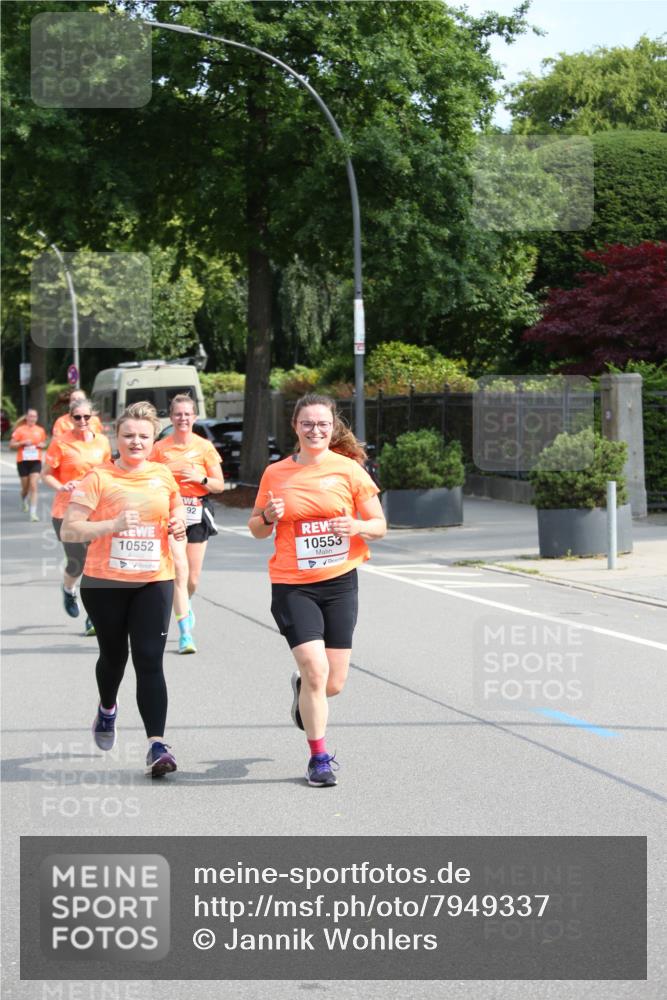 15.06.2025 - REWE Women's Run Jannik Wohlers http://msf.ph/oto/7949337 15.06.2025 09:47:58 Laufen 10552, 92, 10553 meine-sportfotos.de