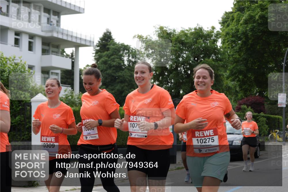 15.06.2025 - REWE Women's Run Jannik Wohlers http://msf.ph/oto/7949364 15.06.2025 08:31:42 Laufen 10309, 10000, 107, 10275, 1059 meine-sportfotos.de