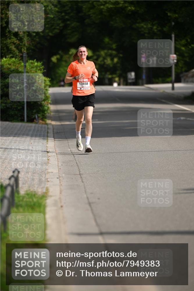 15.06.2025 - REWE Women's Run Dr. Thomas Lammeyer http://msf.ph/oto/7949383 15.06.2025 09:34:22 Laufen 10458 meine-sportfotos.de