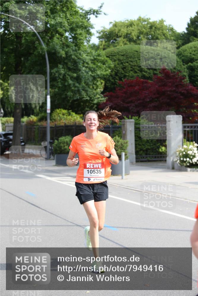 15.06.2025 - REWE Women's Run Jannik Wohlers http://msf.ph/oto/7949416 15.06.2025 09:48:03 Laufen 10535 meine-sportfotos.de