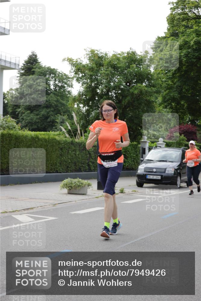 15.06.2025 - REWE Women's Run Jannik Wohlers http://msf.ph/oto/7949426 15.06.2025 08:31:46 Laufen 1043 meine-sportfotos.de