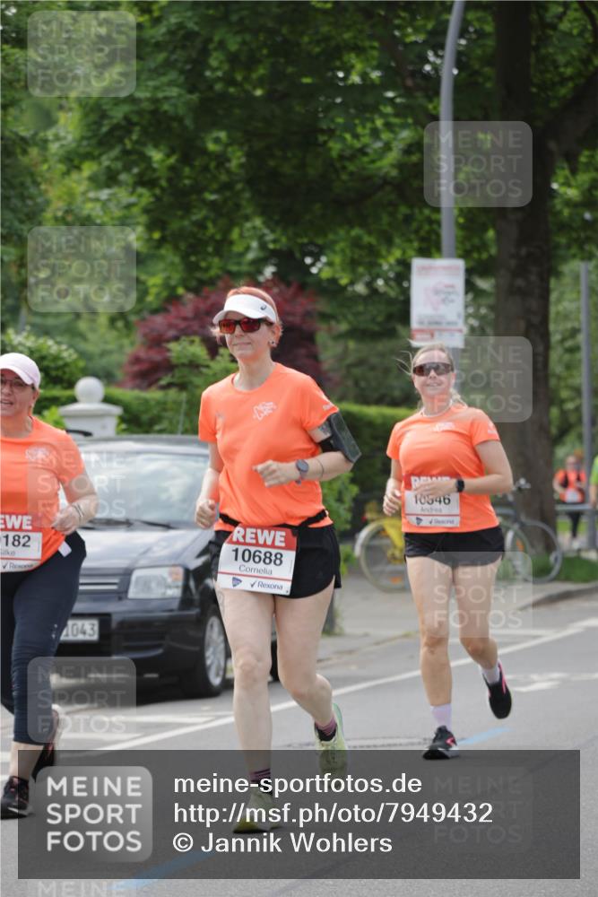 15.06.2025 - REWE Women's Run Jannik Wohlers http://msf.ph/oto/7949432 15.06.2025 08:31:48 Laufen 182, 4043, 10688, 10546 meine-sportfotos.de