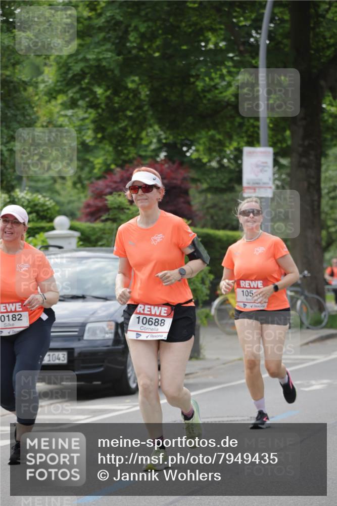 15.06.2025 - REWE Women's Run Jannik Wohlers http://msf.ph/oto/7949435 15.06.2025 08:31:48 Laufen 0182, 1043, 10688, 105 meine-sportfotos.de