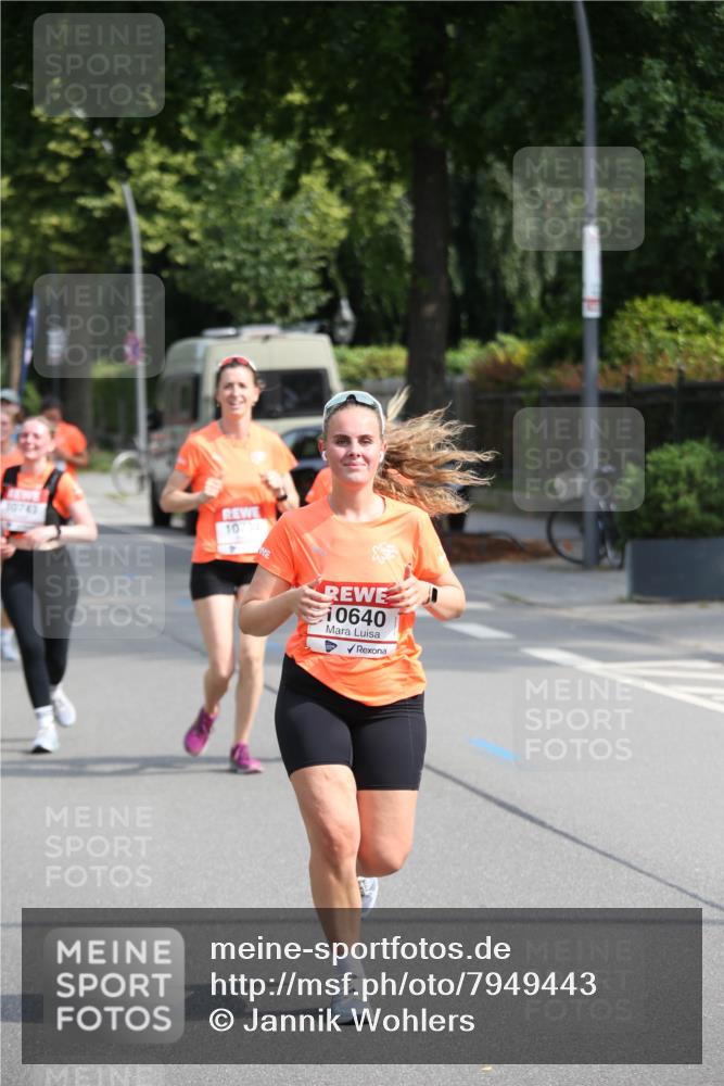 15.06.2025 - REWE Women's Run Jannik Wohlers http://msf.ph/oto/7949443 15.06.2025 09:48:04 Laufen 30743, 10, 34, 10640 meine-sportfotos.de
