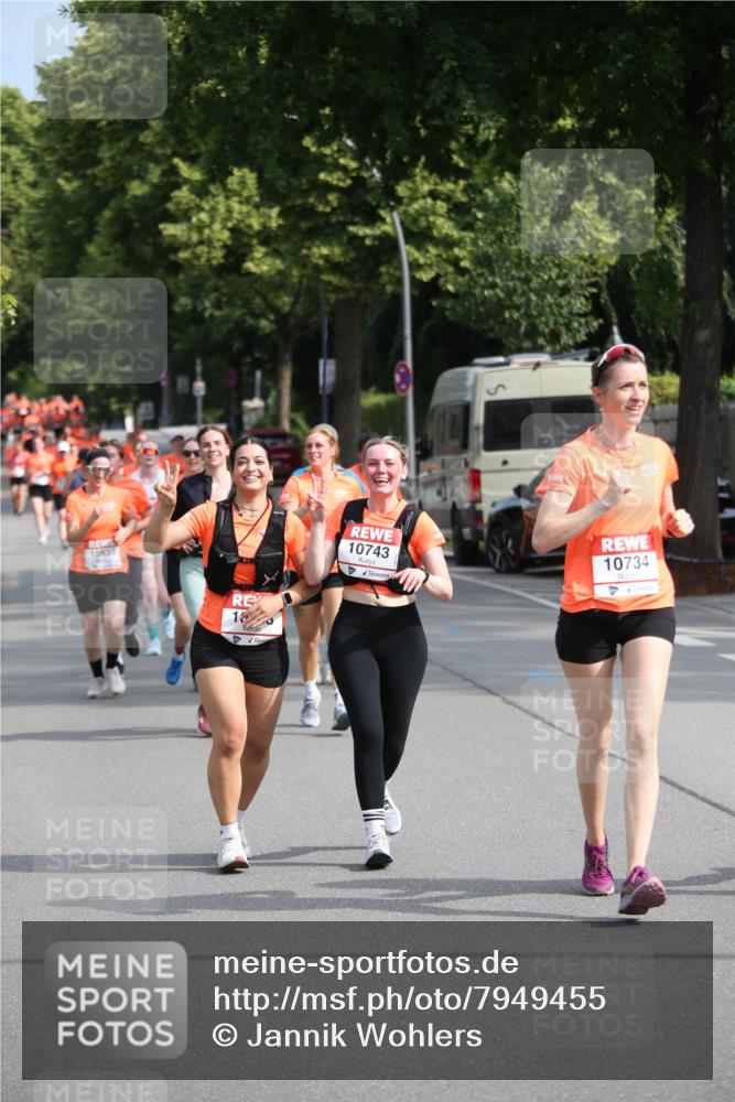 15.06.2025 - REWE Women's Run Jannik Wohlers http://msf.ph/oto/7949455 15.06.2025 09:48:06 Laufen 10833, 185, 10743, 10734 meine-sportfotos.de