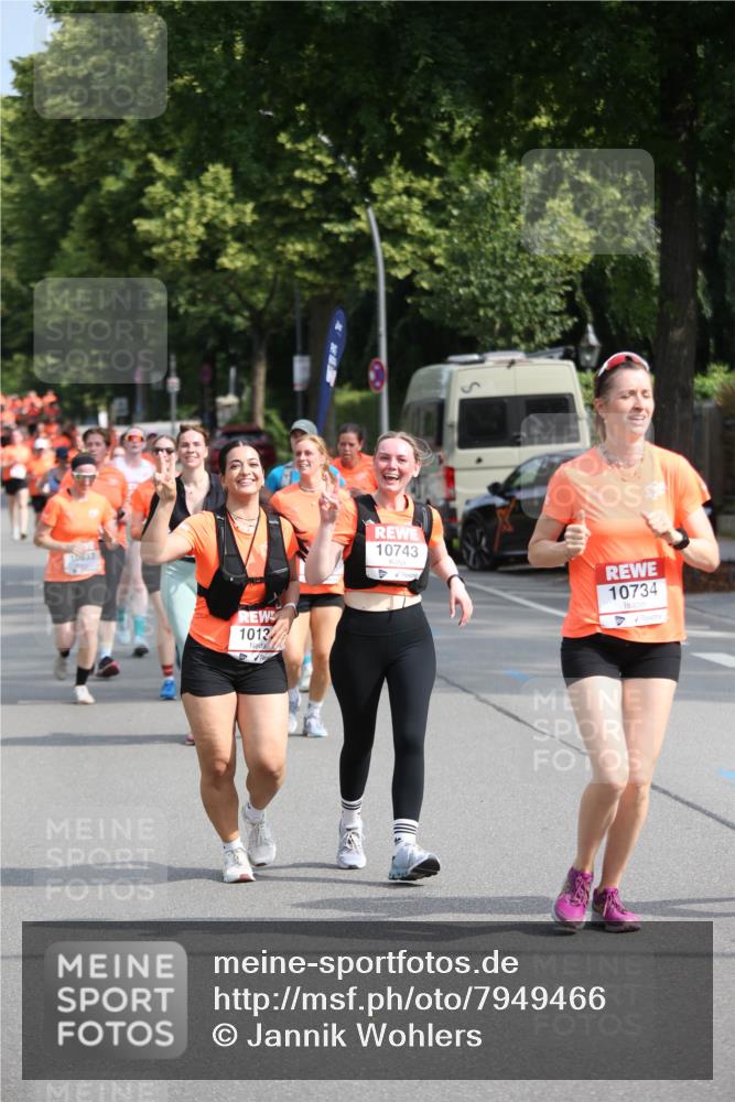 15.06.2025 - REWE Women's Run Jannik Wohlers http://msf.ph/oto/7949466 15.06.2025 09:48:06 Laufen 1013, 10743, 10734 meine-sportfotos.de
