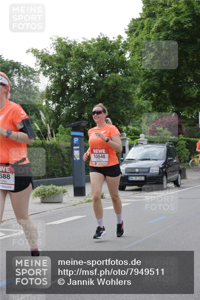 15.06.2025 - REWE Women's Run Jannik Wohlers http://msf.ph/oto/7949511 15.06.2025 08:31:51 Laufen 588, 10546, 1043 meine-sportfotos.de