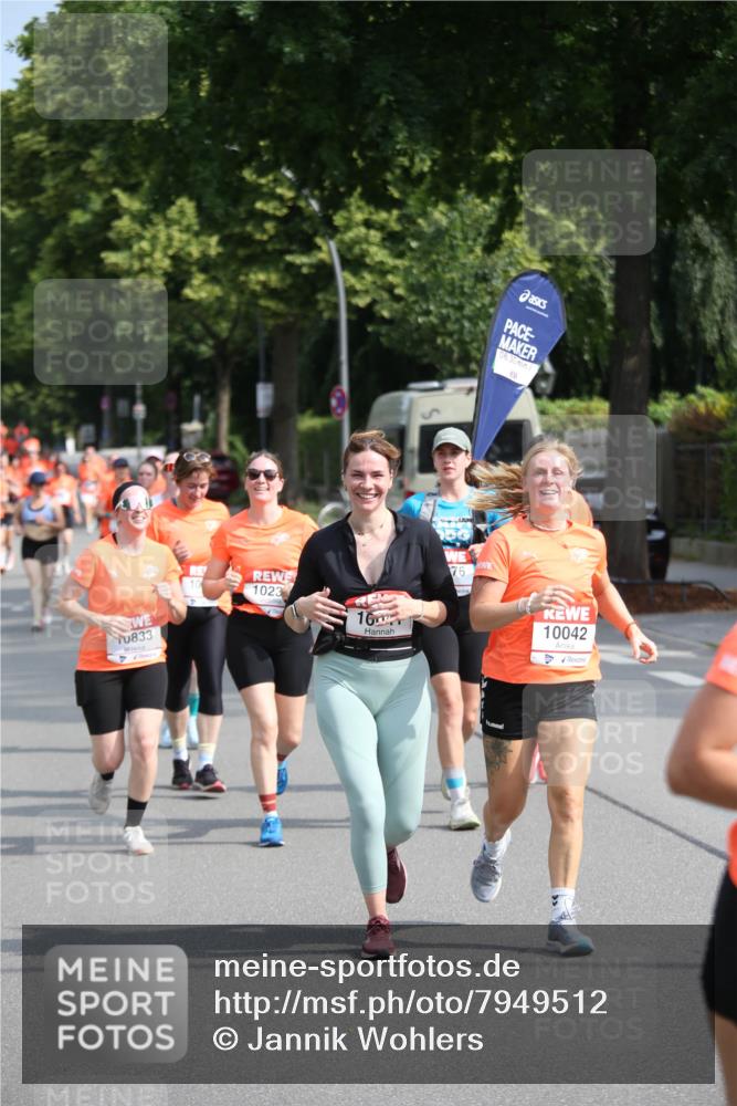 15.06.2025 - REWE Women's Run Jannik Wohlers http://msf.ph/oto/7949512 15.06.2025 09:48:09 Laufen 10, 1023, 16, 0833, 76, 06, 30, 10042 meine-sportfotos.de