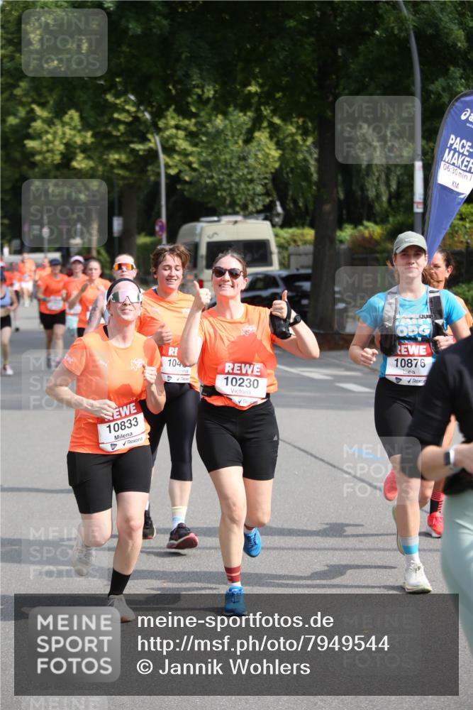 15.06.2025 - REWE Women's Run Jannik Wohlers http://msf.ph/oto/7949544 15.06.2025 09:48:11 Laufen 10833, 06, 30, 77, 104, 10230, 10876 meine-sportfotos.de
