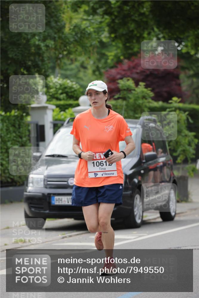 15.06.2025 - REWE Women's Run Jannik Wohlers http://msf.ph/oto/7949550 15.06.2025 08:31:54 Laufen 1061 meine-sportfotos.de