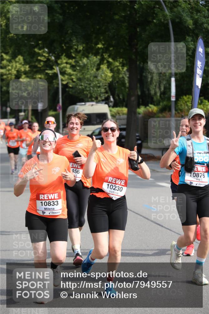 15.06.2025 - REWE Women's Run Jannik Wohlers http://msf.ph/oto/7949557 15.06.2025 09:48:12 Laufen 10833, 456, 10230, 10876 meine-sportfotos.de