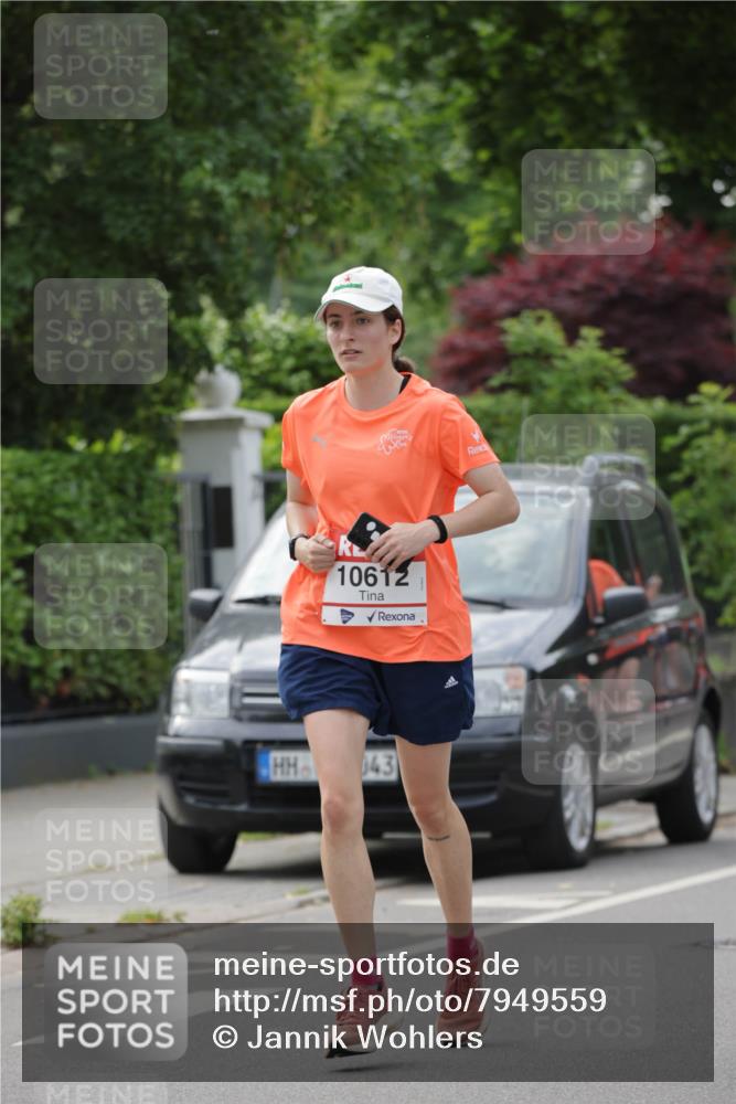 15.06.2025 - REWE Women's Run Jannik Wohlers http://msf.ph/oto/7949559 15.06.2025 08:31:54 Laufen 10612, 43 meine-sportfotos.de