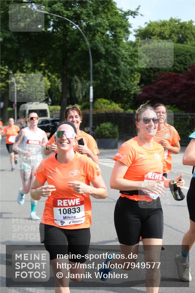 15.06.2025 - REWE Women's Run Jannik Wohlers http://msf.ph/oto/7949577 15.06.2025 09:48:13 Laufen 10002, 10833 meine-sportfotos.de