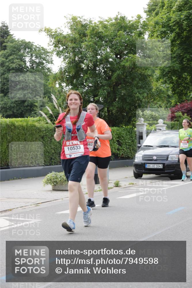 15.06.2025 - REWE Women's Run Jannik Wohlers http://msf.ph/oto/7949598 15.06.2025 08:32:00 Laufen 10533, 1043 meine-sportfotos.de