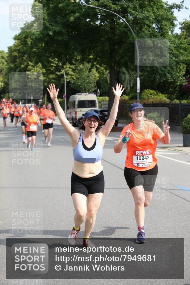15.06.2025 - REWE Women's Run Jannik Wohlers http://msf.ph/oto/7949681 15.06.2025 09:48:20 Laufen 10242 meine-sportfotos.de