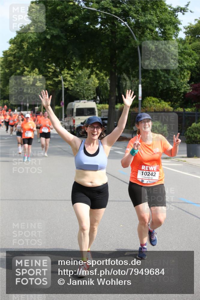 15.06.2025 - REWE Women's Run Jannik Wohlers http://msf.ph/oto/7949684 15.06.2025 09:48:20 Laufen 10242 meine-sportfotos.de