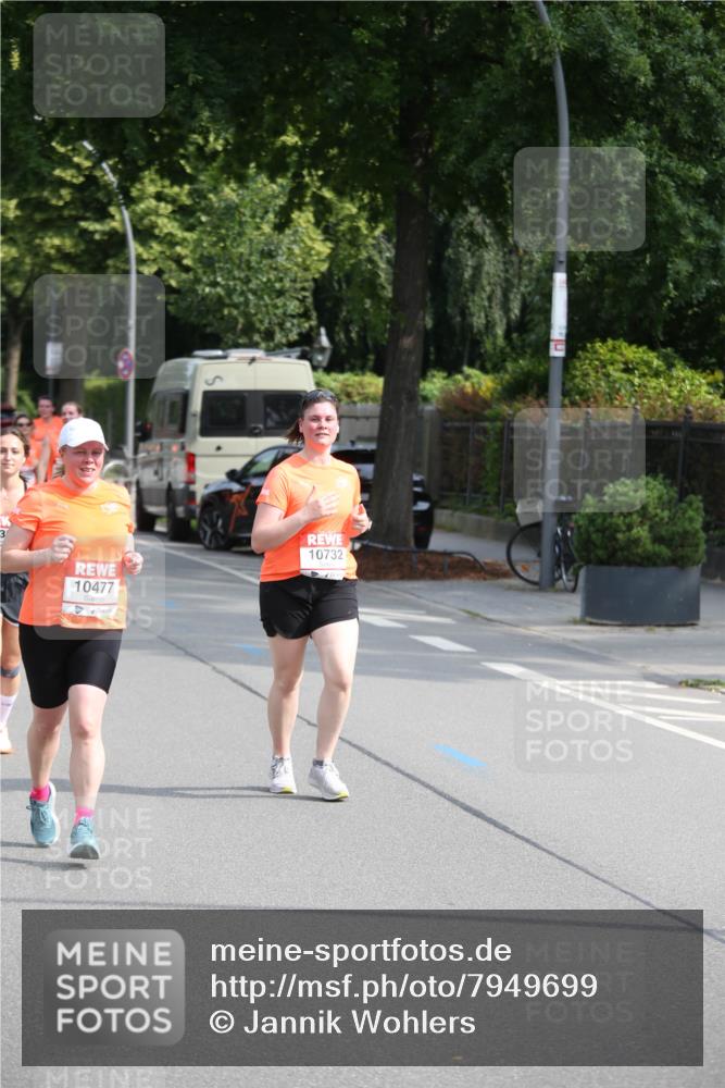 15.06.2025 - REWE Women's Run Jannik Wohlers http://msf.ph/oto/7949699 15.06.2025 09:48:23 Laufen 10477, 10732 meine-sportfotos.de