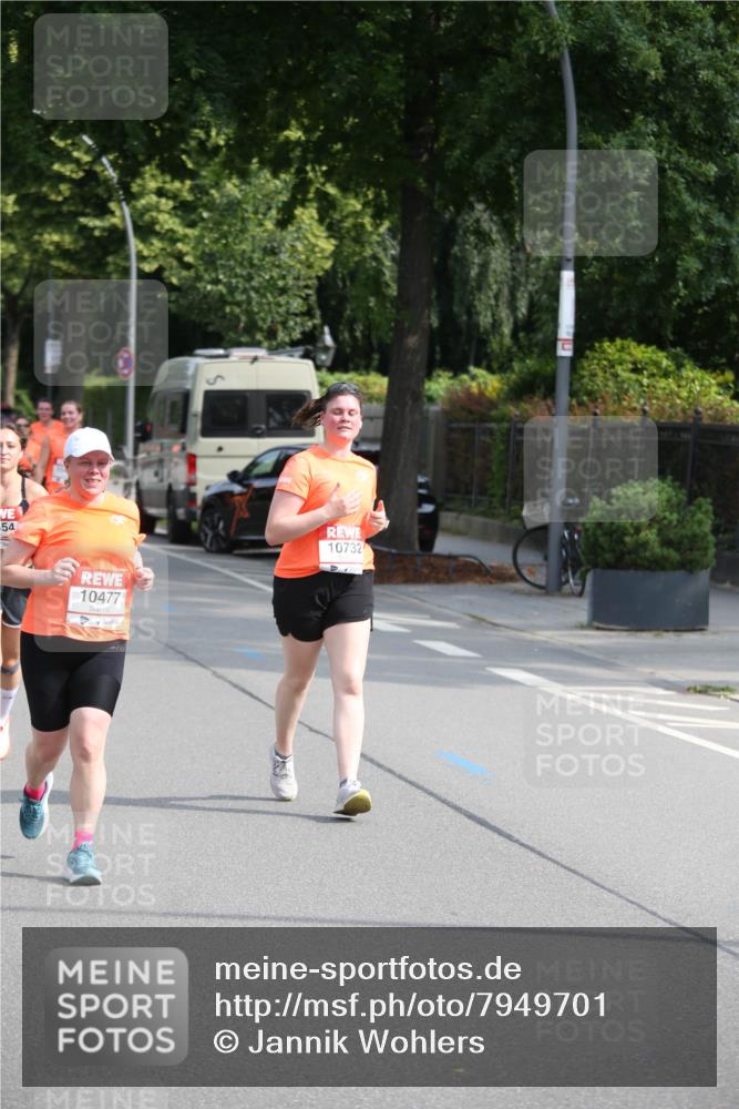 15.06.2025 - REWE Women's Run Jannik Wohlers http://msf.ph/oto/7949701 15.06.2025 09:48:23 Laufen 54, 10477, 10732 meine-sportfotos.de