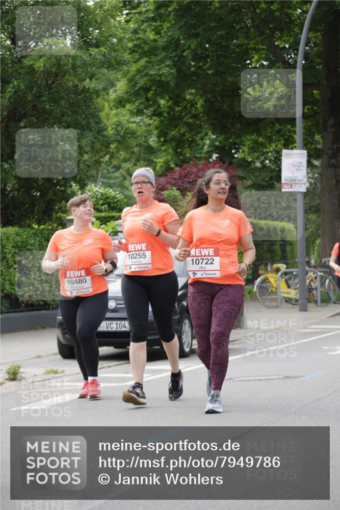 15.06.2025 - REWE Women's Run Jannik Wohlers http://msf.ph/oto/7949786 15.06.2025 08:32:08 Laufen 10480, 10255, 10722, 1043, 15, 2025 meine-sportfotos.de