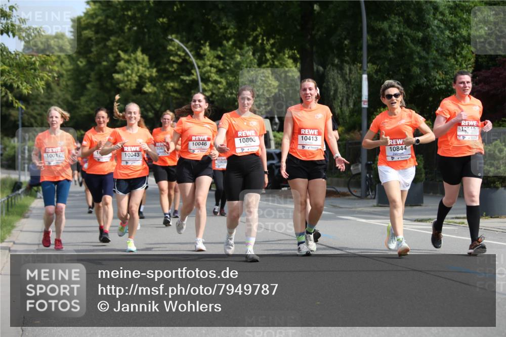 15.06.2025 - REWE Women's Run Jannik Wohlers http://msf.ph/oto/7949787 15.06.2025 09:48:32 Laufen 1083, 10017, 10043, 10046, 10638, 10805, 10413, 10844, 10542 meine-sportfotos.de