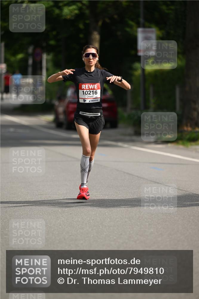 15.06.2025 - REWE Women's Run Dr. Thomas Lammeyer http://msf.ph/oto/7949810 15.06.2025 09:34:55 Laufen 10216 meine-sportfotos.de