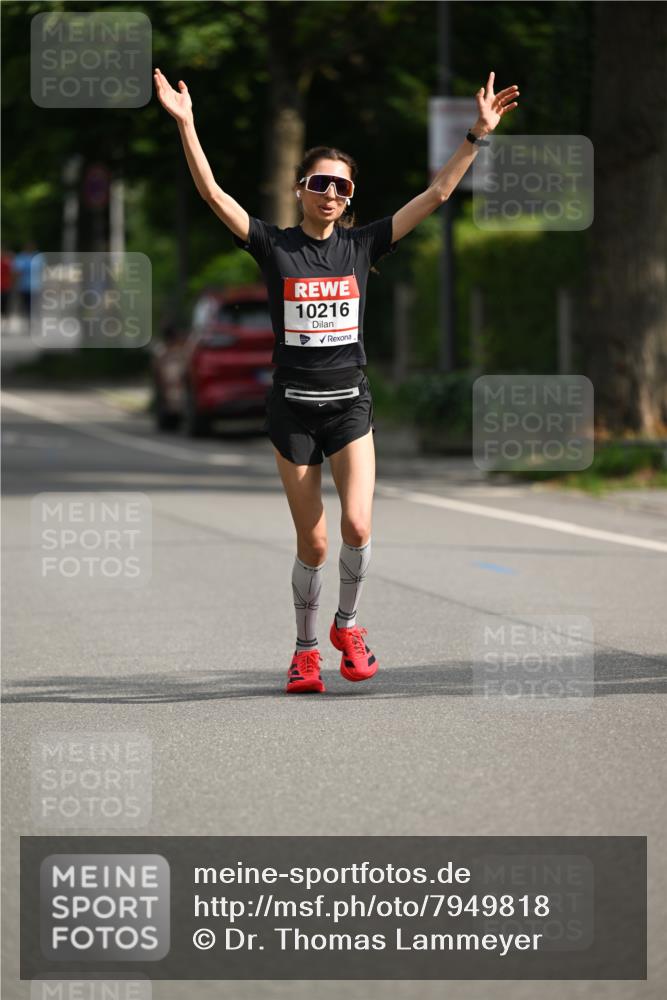 15.06.2025 - REWE Women's Run Dr. Thomas Lammeyer http://msf.ph/oto/7949818 15.06.2025 09:34:55 Laufen 10216 meine-sportfotos.de