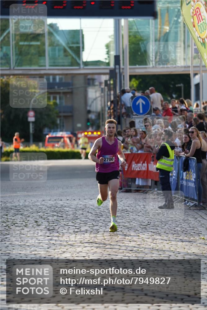 13.06.2025 - Holstenköstenlauf Felixshl http://msf.ph/oto/7949827 13.06.2025 19:35:49 Laufen 2700 meine-sportfotos.de