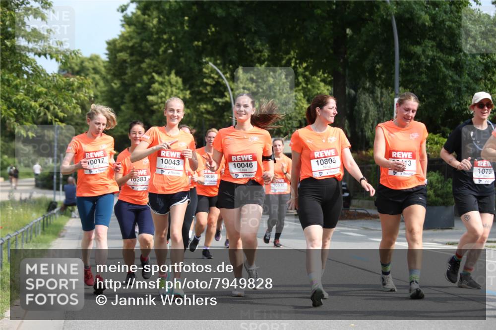15.06.2025 - REWE Women's Run Jannik Wohlers http://msf.ph/oto/7949828 15.06.2025 09:48:34 Laufen 10017, 10383, 10043, 0836, 10046, 10638, 10805, 13, 10750 meine-sportfotos.de