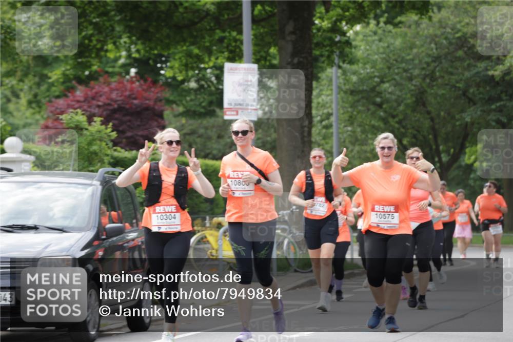 15.06.2025 - REWE Women's Run Jannik Wohlers http://msf.ph/oto/7949834 15.06.2025 08:32:12 Laufen 43, 10304, 10803, 10575 meine-sportfotos.de