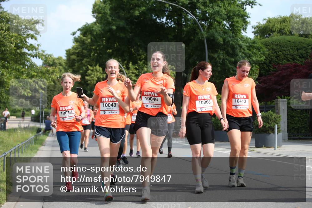 15.06.2025 - REWE Women's Run Jannik Wohlers http://msf.ph/oto/7949847 15.06.2025 09:48:35 Laufen 10017, 10043, 10, 10046, 10805, 10413 meine-sportfotos.de