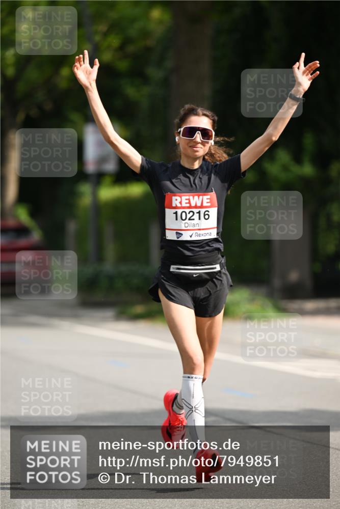 15.06.2025 - REWE Women's Run Dr. Thomas Lammeyer http://msf.ph/oto/7949851 15.06.2025 09:34:56 Laufen 10216 meine-sportfotos.de