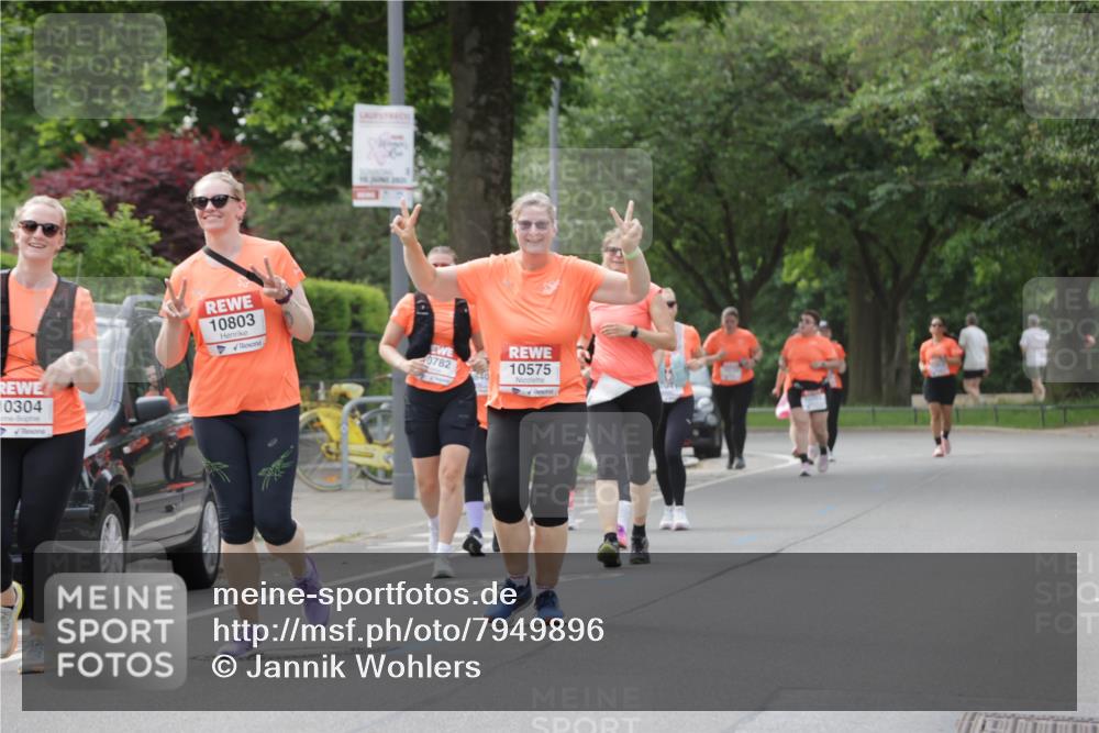 15.06.2025 - REWE Women's Run Jannik Wohlers http://msf.ph/oto/7949896 15.06.2025 08:32:14 Laufen 10304, 10803, 0782, 640, 10575 meine-sportfotos.de