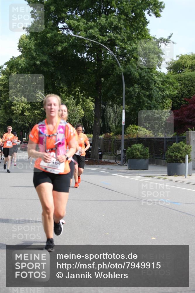 15.06.2025 - REWE Women's Run Jannik Wohlers http://msf.ph/oto/7949915 15.06.2025 09:48:40 Laufen 10421, 464 meine-sportfotos.de