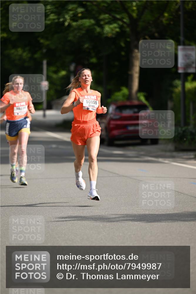15.06.2025 - REWE Women's Run Dr. Thomas Lammeyer http://msf.ph/oto/7949987 15.06.2025 09:35:12 Laufen 10334, 10859 meine-sportfotos.de