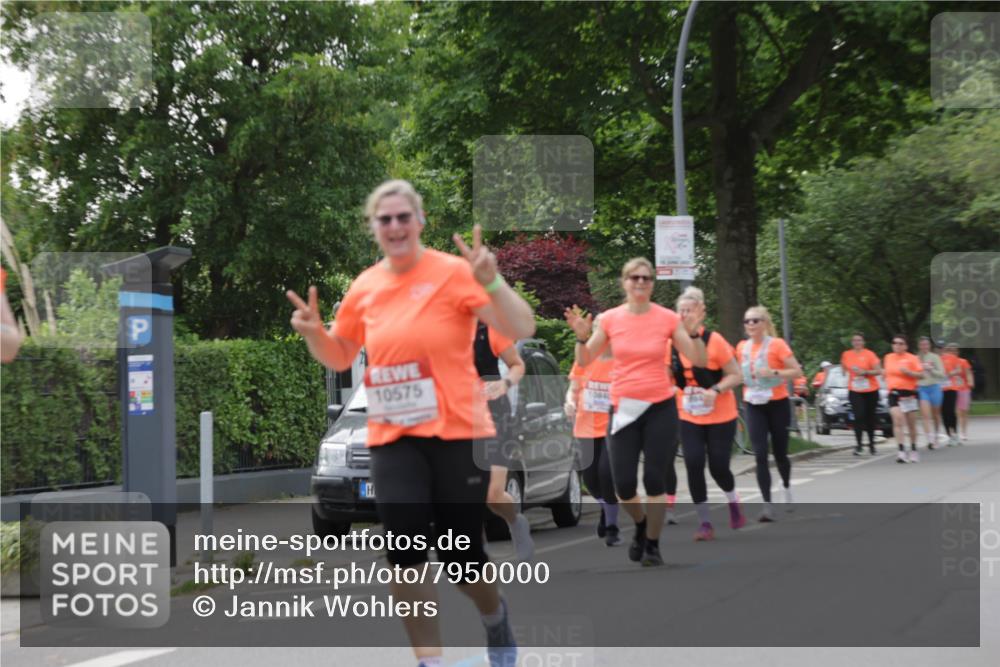 15.06.2025 - REWE Women's Run Jannik Wohlers http://msf.ph/oto/7950000 15.06.2025 08:32:18 Laufen 10575, 1084 meine-sportfotos.de