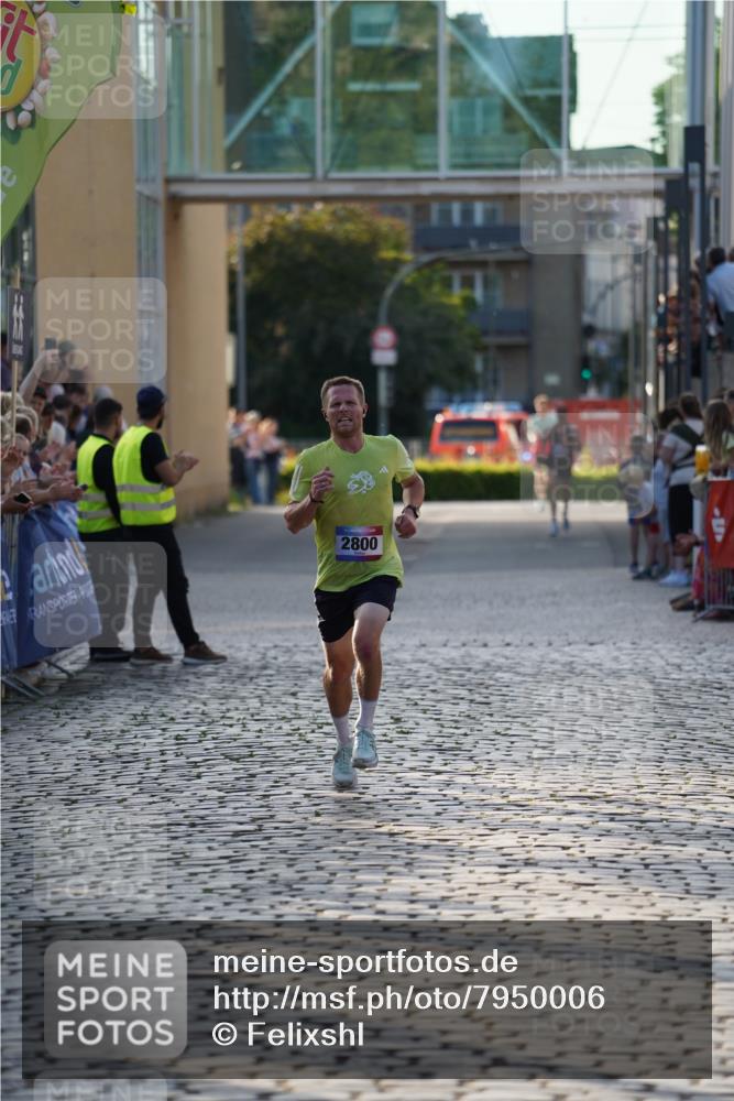 13.06.2025 - Holstenköstenlauf Felixshl http://msf.ph/oto/7950006 13.06.2025 19:36:05 Laufen 2800 meine-sportfotos.de